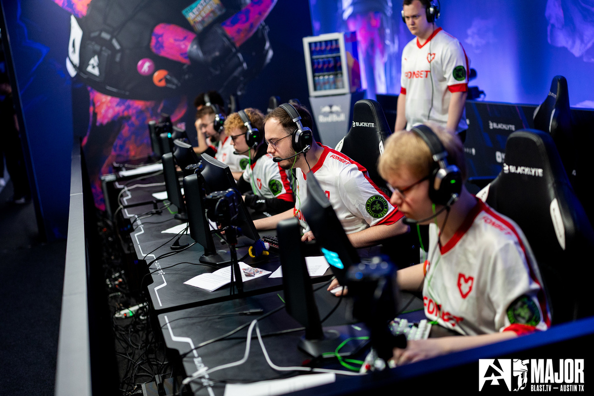 Kansikuva artikkelille: MOUZ onnistui hurjassa nousussaan! - Jimpphat ja Aleksib nähdään molemmat majorin pudotuspeleissä