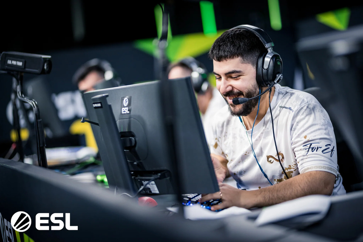 Kansikuva artikkelille: Ennakko: Panokset kovenevat ESL Pro Leaguessa