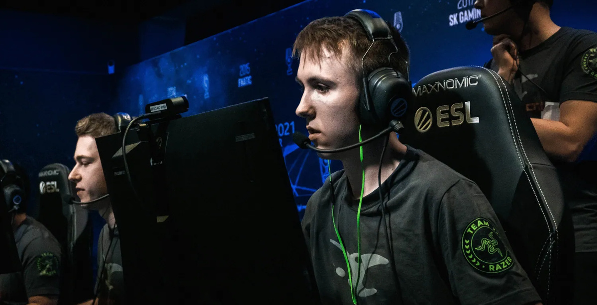 Kansikuva artikkelille: Video: Mousesports-tähdiltä suvereeni CS:GO-klutsi