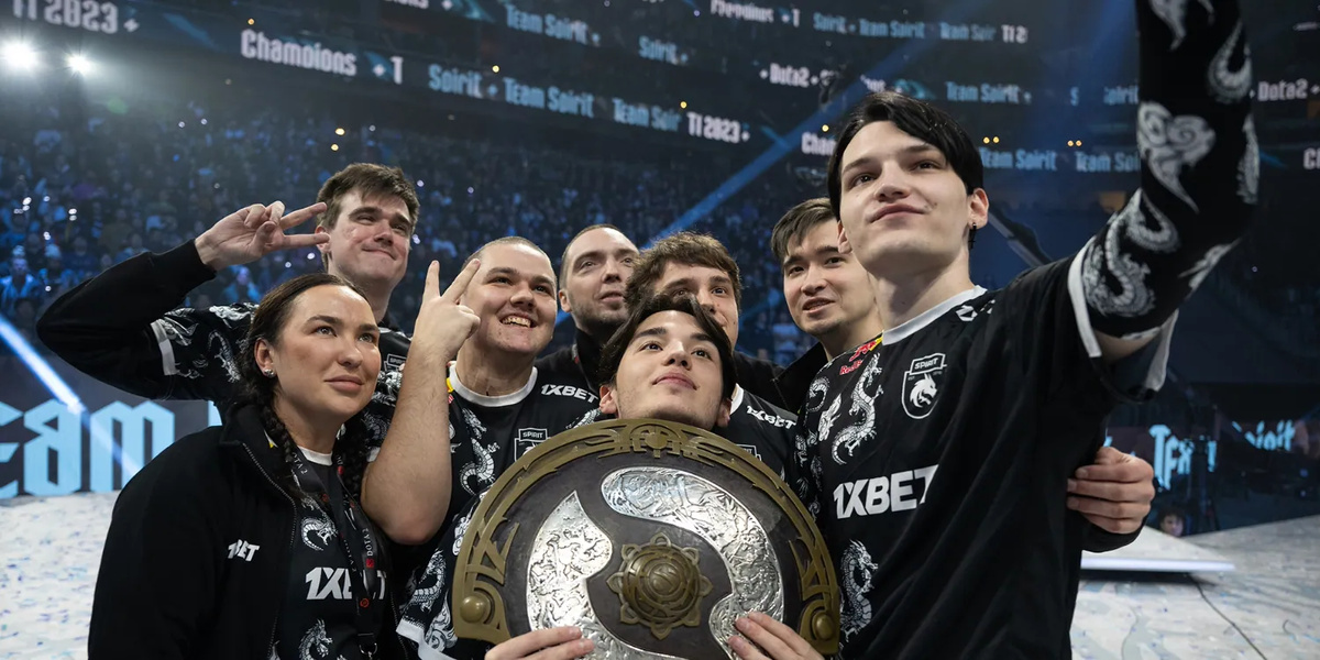 Kansikuva artikkelille: Dota 2:n huipputurnaus The International 12 päätökseensä – Voittaja teki historiaa johon on aiemmin kyennyt kaksi suomalaista