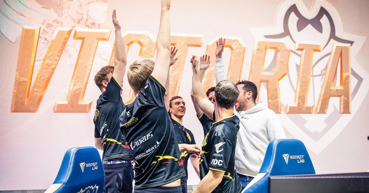 Kansikuva artikkelille: League of Legendsin MM-finalistit selvillä – Näin ennakkosuosikki kaatui semifinaaleissa