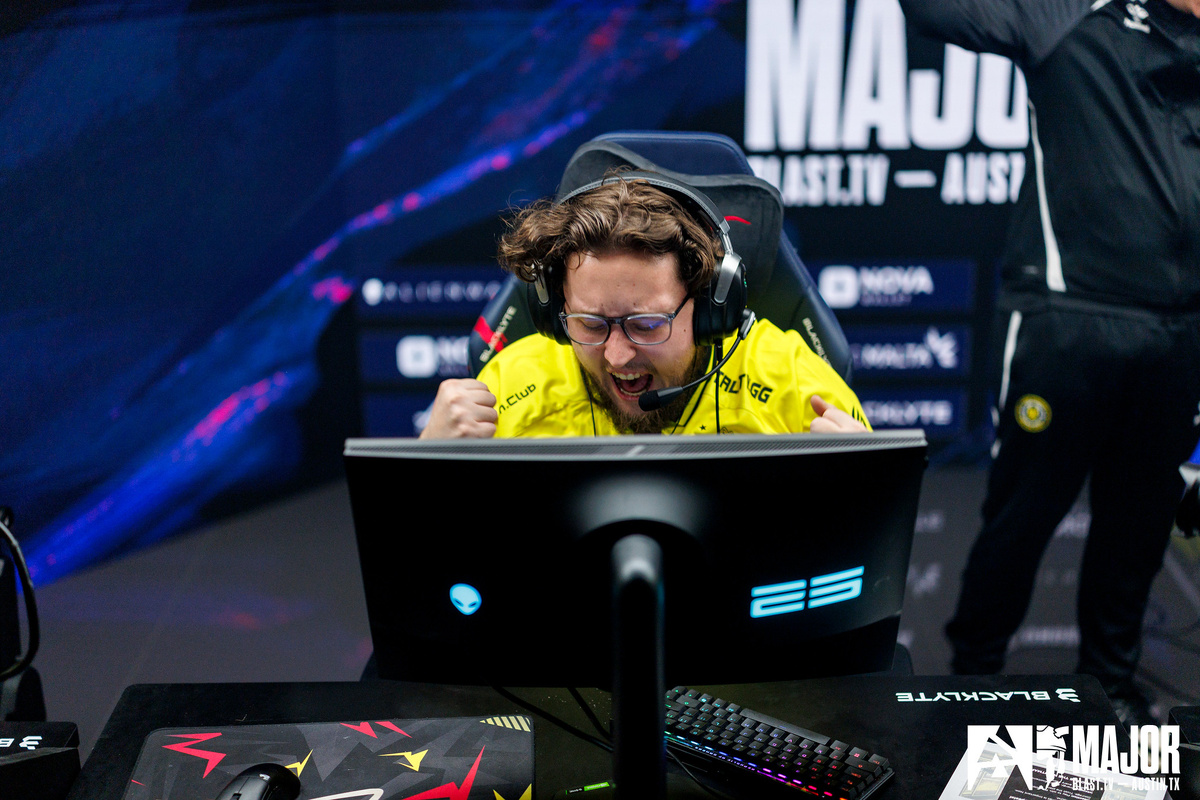 Kansikuva artikkelille: Mestarillinen Vitality ei jättänyt MOUZ:lle saumoja - Jimpphatin urakka majoreilla ohitse