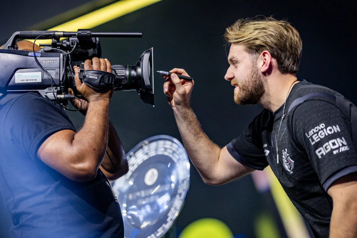 Kansikuva artikkelille: Arvostetun esports-toimittajan mielestä HooXin kannattaisi väistyä G2:n mestaruuden jälkeen