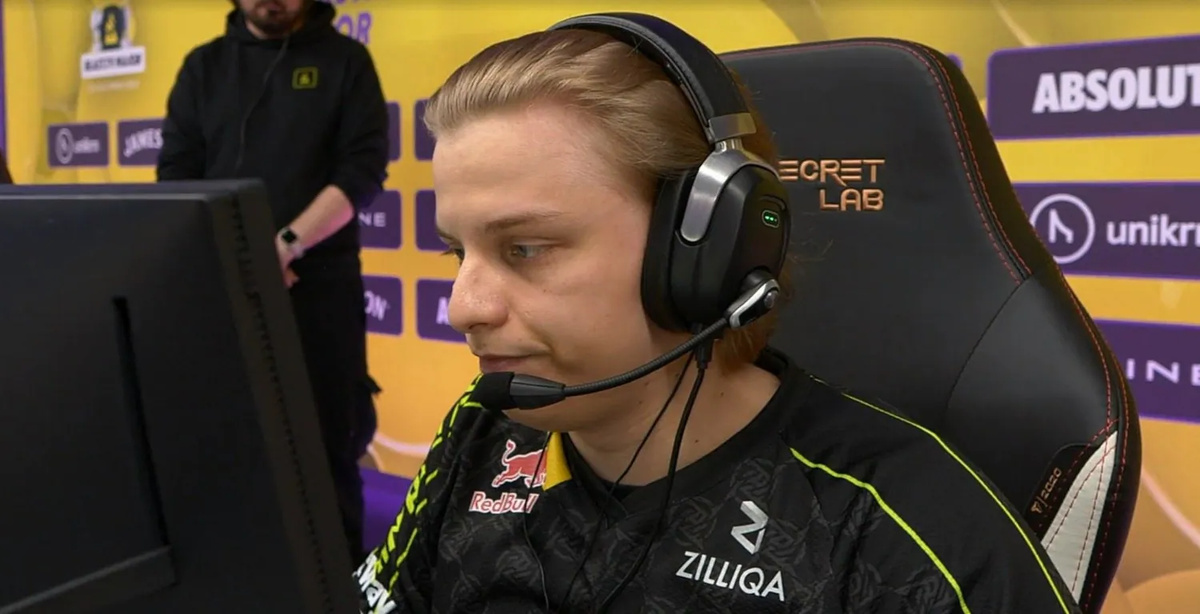 Kansikuva artikkelille: Aleksi “Aleksib” Virolainen penkille Ninjas in Pyjamasin Counter-Strike-joukkueesta – “Minun täytyy kerätä ajatuksiani”