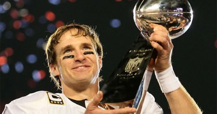Kansikuva artikkelille: Drew Brees teki sen – NFL-historian aliarvostetuin pelinrakentaja on nyt historian paras