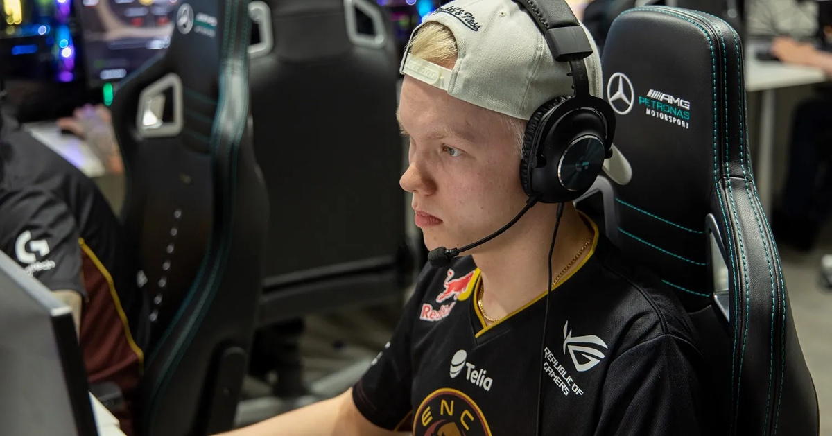 Kansikuva artikkelille: Kuva: mitä tämä vihjaus tarkoittaa? – Palaako ENCEn Jere “Sergej” Salo CS:GO kentille