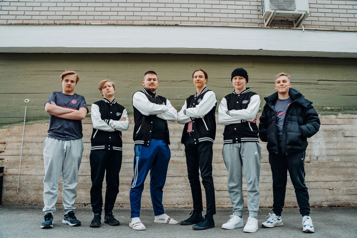 Kansikuva artikkelille: Suomalaispelaaja kävi voittamassa Sveitsin Counter-Strike 2 -mestaruuden