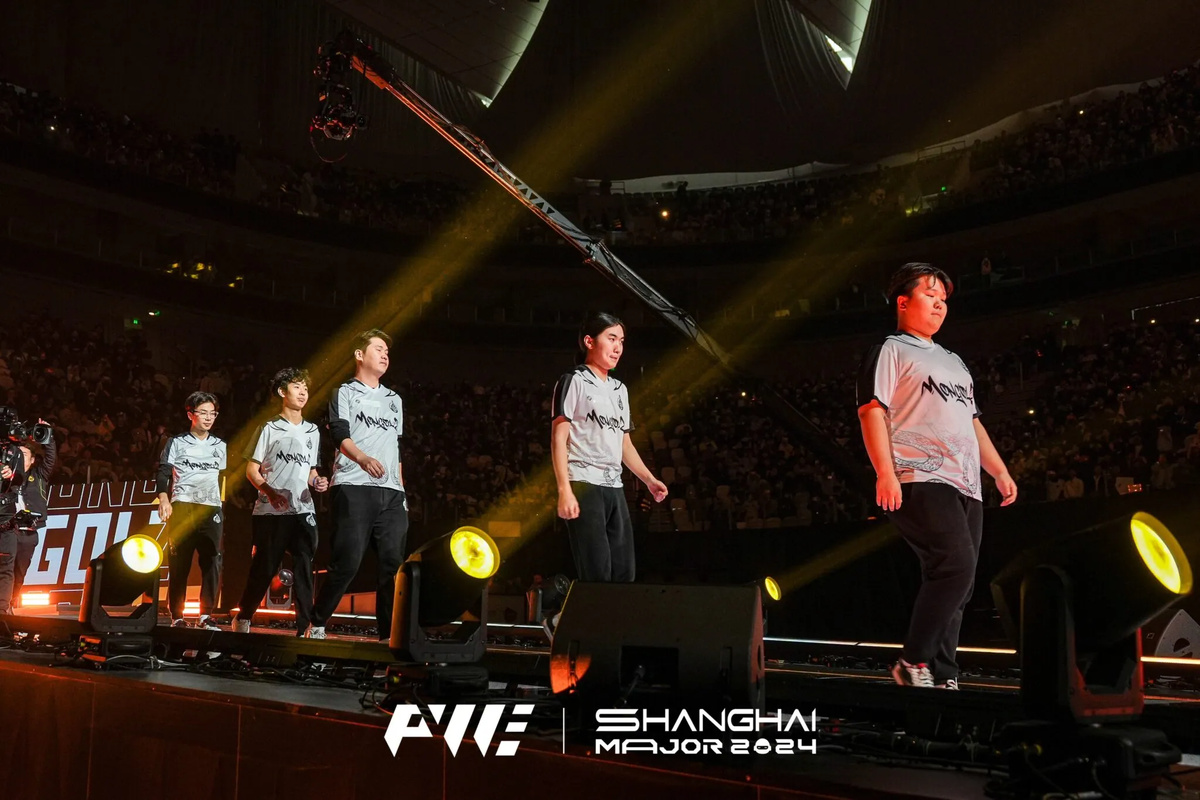 Kansikuva artikkelille: Tähtipelaajan käsi sökönä – Aasian paras CS2-joukkue vetäytyy kauden ensimmäisestä turnauksesta