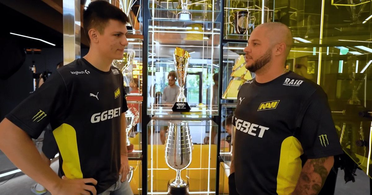 Kansikuva artikkelille: NAVI haluaa välttää CS:GO-pelaajien ostoa – Ostohinnat hirvittävät