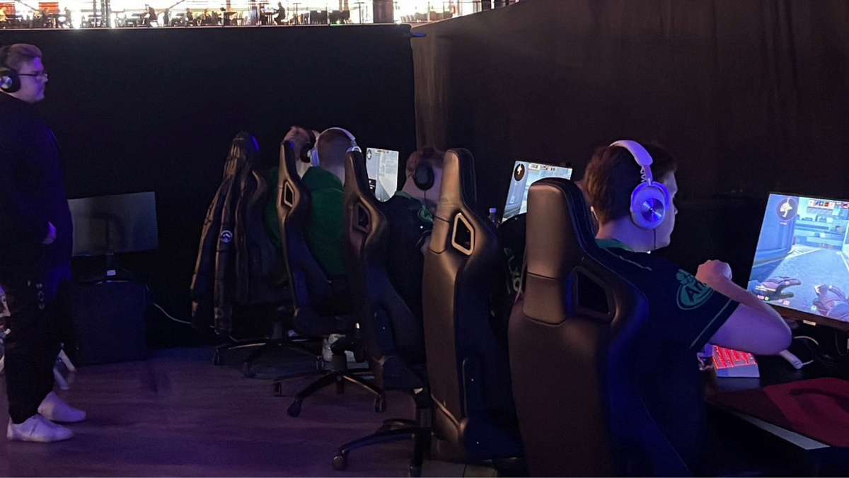 Kansikuva artikkelille: HAVU:n matka päätökseen Euroopan huippuliigassa - Suunta Valven rankingissa osoittaa kuitenkin ylöspäin