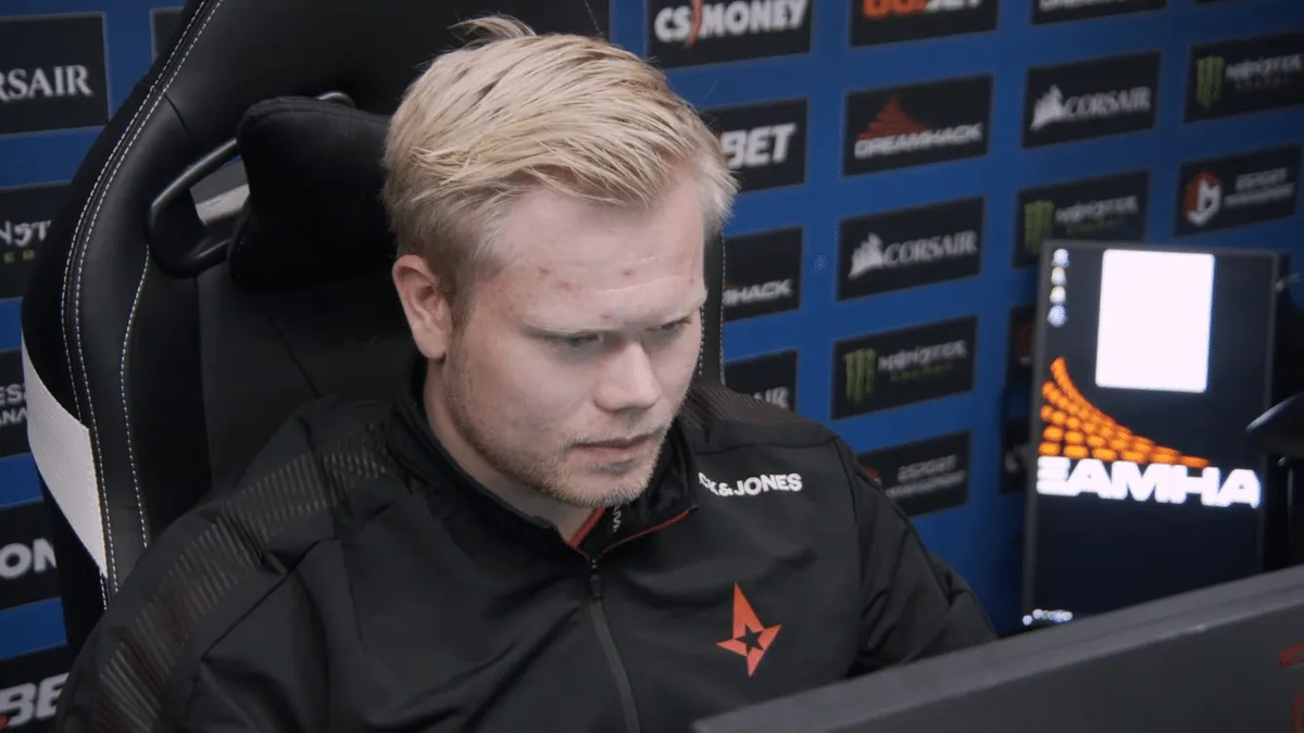 Kansikuva artikkelille: DreamHack Mastersin A-lohko saatettiin päätökseen – Lohkokuningas Astralis koki yllätystappion