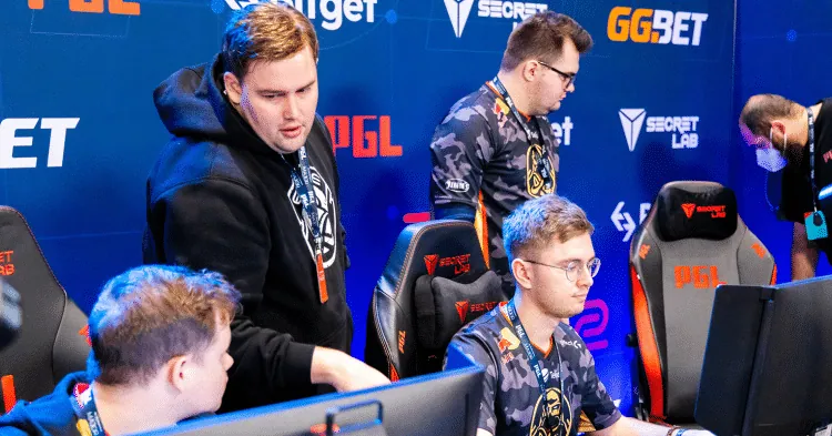 Kansikuva artikkelille: ENCE kuolemanpeleihin – Jatko CS-majoreilla hiuskarvan varassa