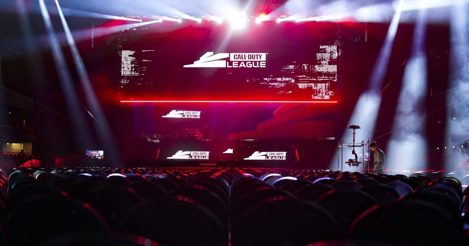 Kansikuva artikkelille: Call of Duty League käynnistyy tänä yönä – Jättiprojektia varjostaa huolestuttava epävarmuus