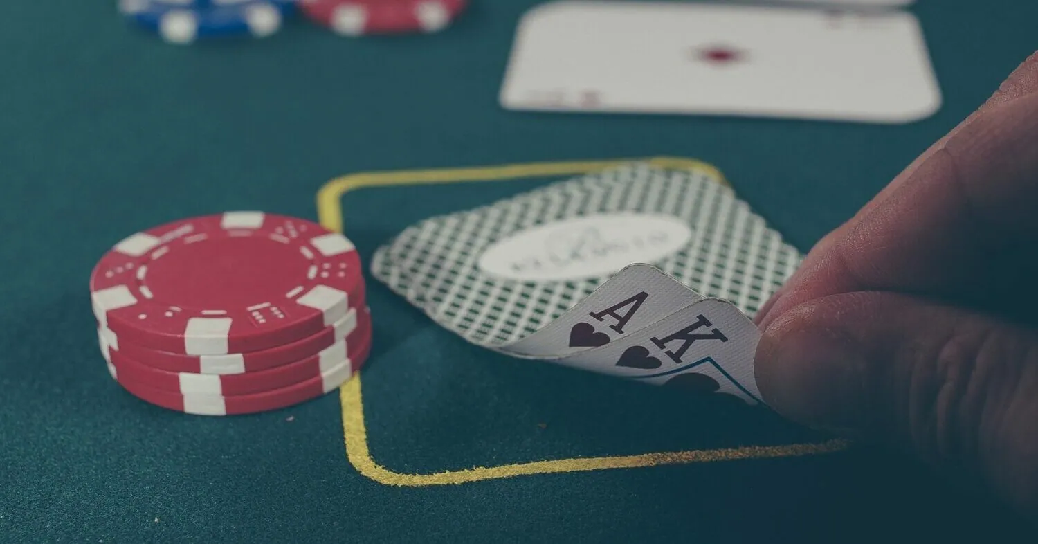 Kansikuva artikkelille: Slovakialainen verkko-operaattori esti pääsyn Twitchiin – Syynä nettipokerilähetykset
