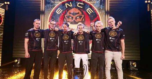 Kansikuva artikkelille: Joulukalenteri luukku #1: ENCEn ensimmäinen suuri CS:GO-turnausvoitto