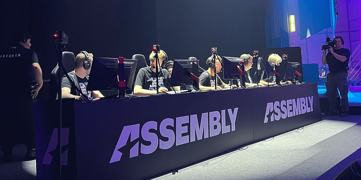 Kansikuva artikkelille: Haasta Suomen parhaat CS:GO-joukkueet tänä viikonloppuna – Panoksena 5000€ ja paikka BLAST-karsintoihin