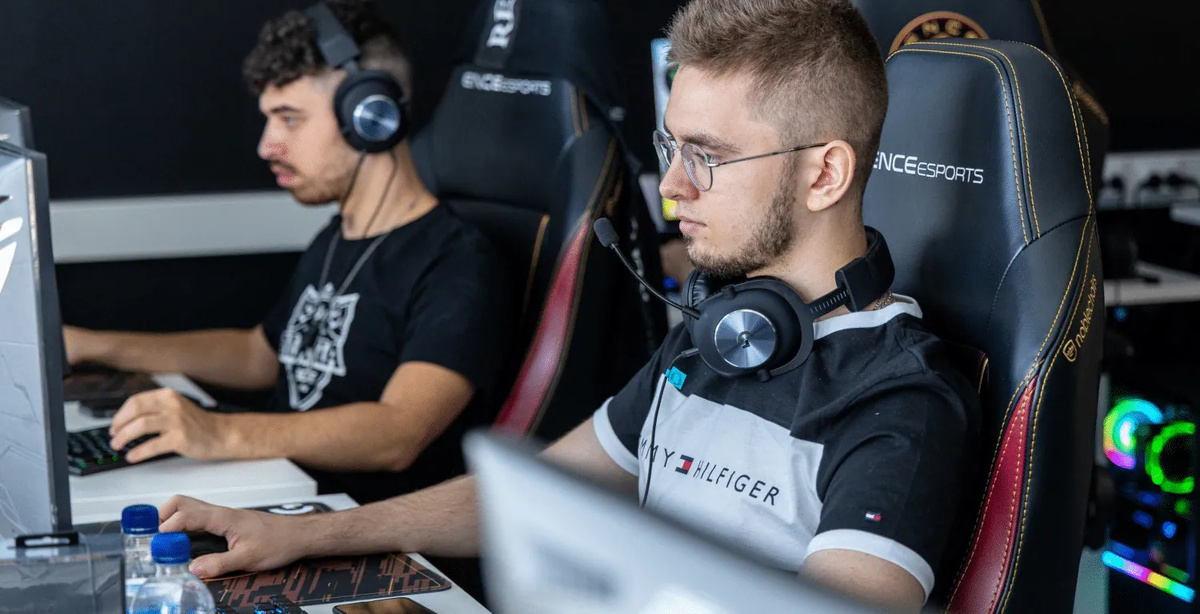 Kansikuva artikkelille: ENCE eteni CS:GO-huippuliigan puolivälieriin! – kohtaa seuraavaksi maailman ykkösen
