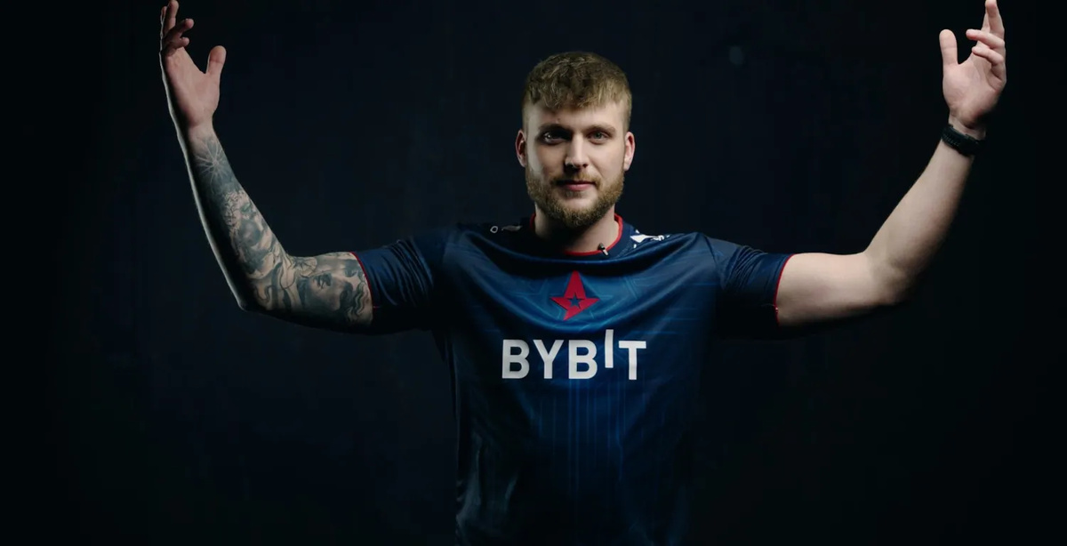 Kansikuva artikkelille: Video: Astraliksen CS:GO-tähti aloitti huipputurnauksen ninjapurulla