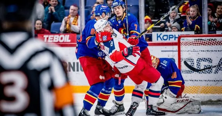 Kansikuva artikkelille: Jokerit pesi kasvojaan ja kaatoi TsSKAn selvin numeroin