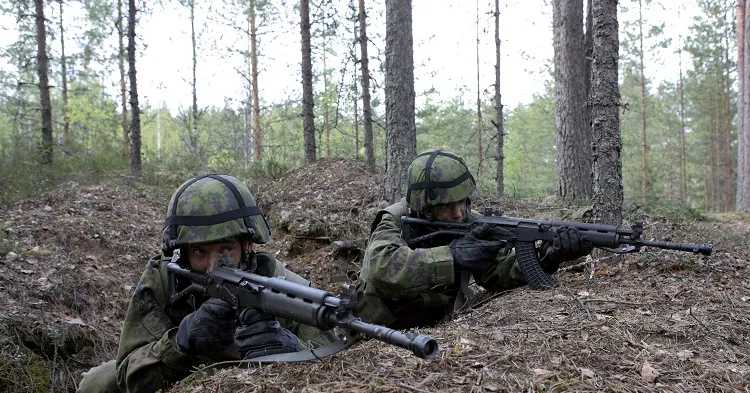 Kansikuva artikkelille: Puolustusvoimien Urheilukoulun haku auki