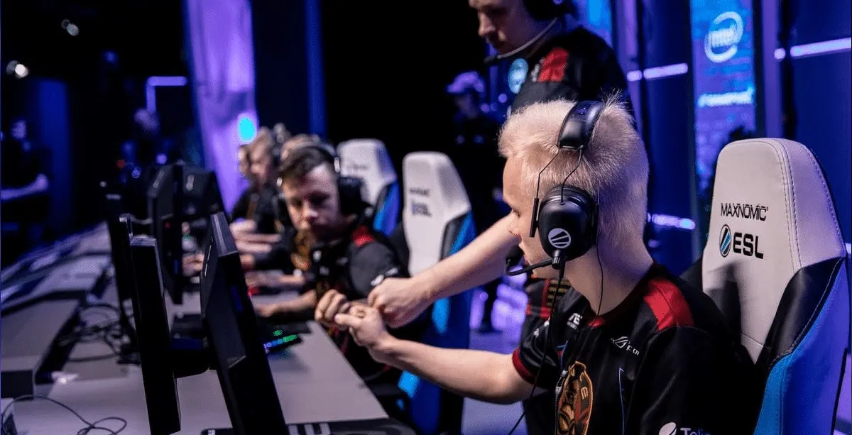 Kansikuva artikkelille: Counter-Strike Majorit siirtyvät loppuvuoteen – Palkintopotti nousee 2 miljoonaan dollariin
