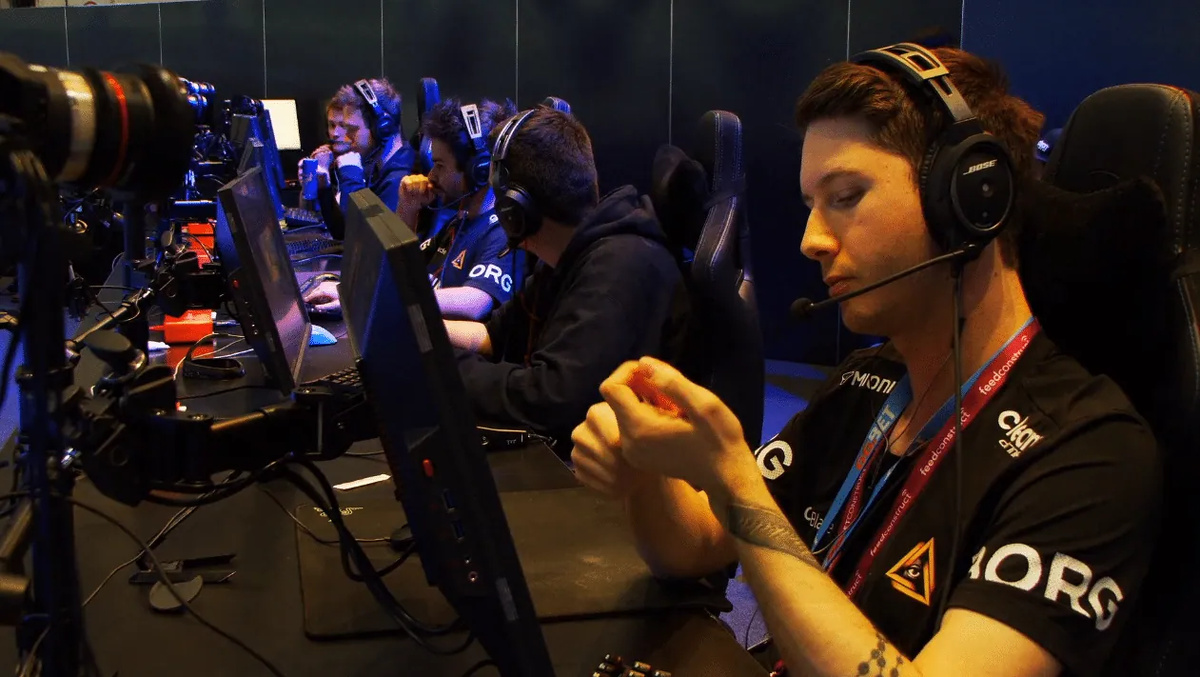 Kansikuva artikkelille: Ei suomalaisia ICE Challenge -finaaliin – Natus Vincere löylytti GODSENTiä