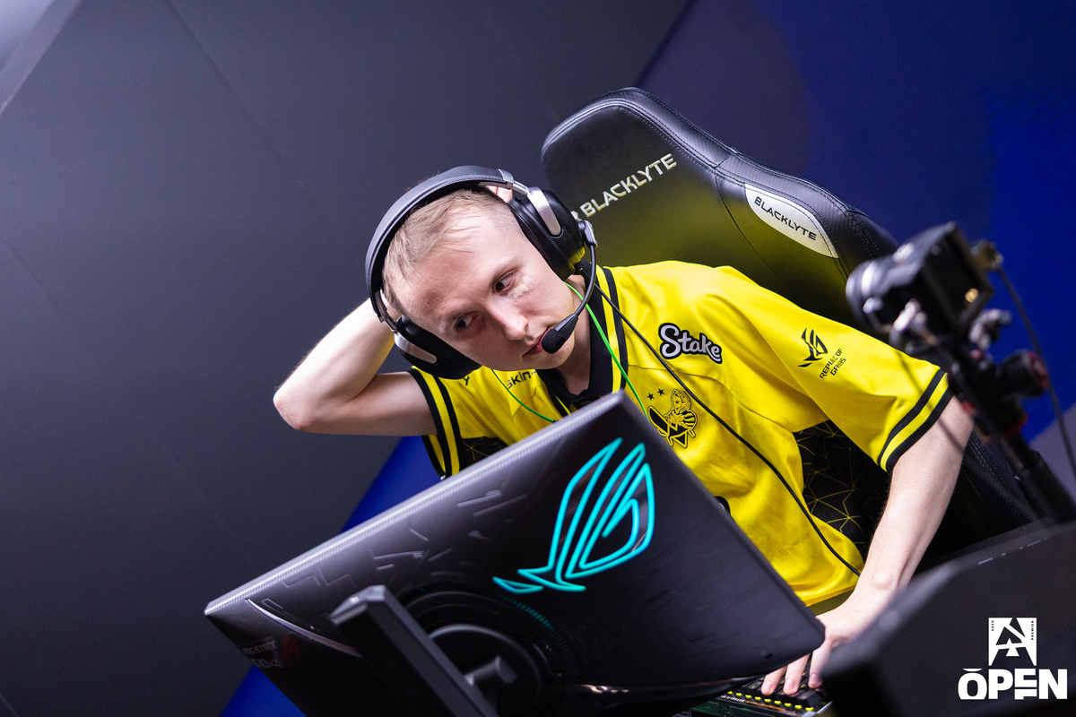 Kansikuva artikkelille: Ropz vakavassa kolarissa Porschellaan - "Tärkeintä on, että olen kunnossa"