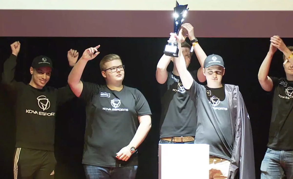 Kansikuva artikkelille: Nyt on kova! – KOVA Esports Assemblyn CS-mestaruuteen