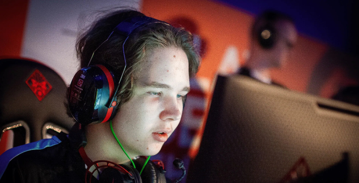 Kansikuva artikkelille: KYNYNIEKAT avausvoittoon Telian CS-liigassa – Katso Jampin upea 1vs4 clutchaus!