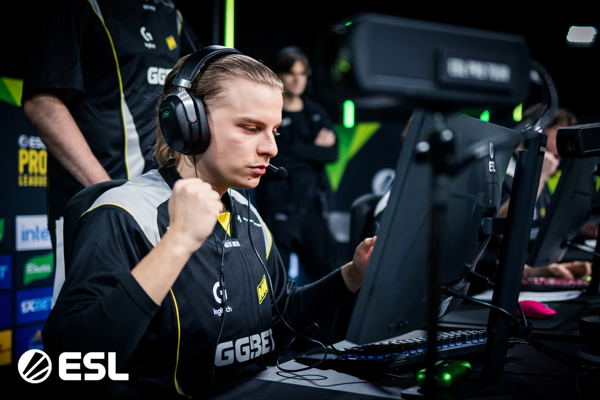 Kansikuva artikkelille: Molemmat suomalaiset ESL Pro Leaguen pudotuspeleihin - Aleksib nuiji jälleen edellisen seuransa