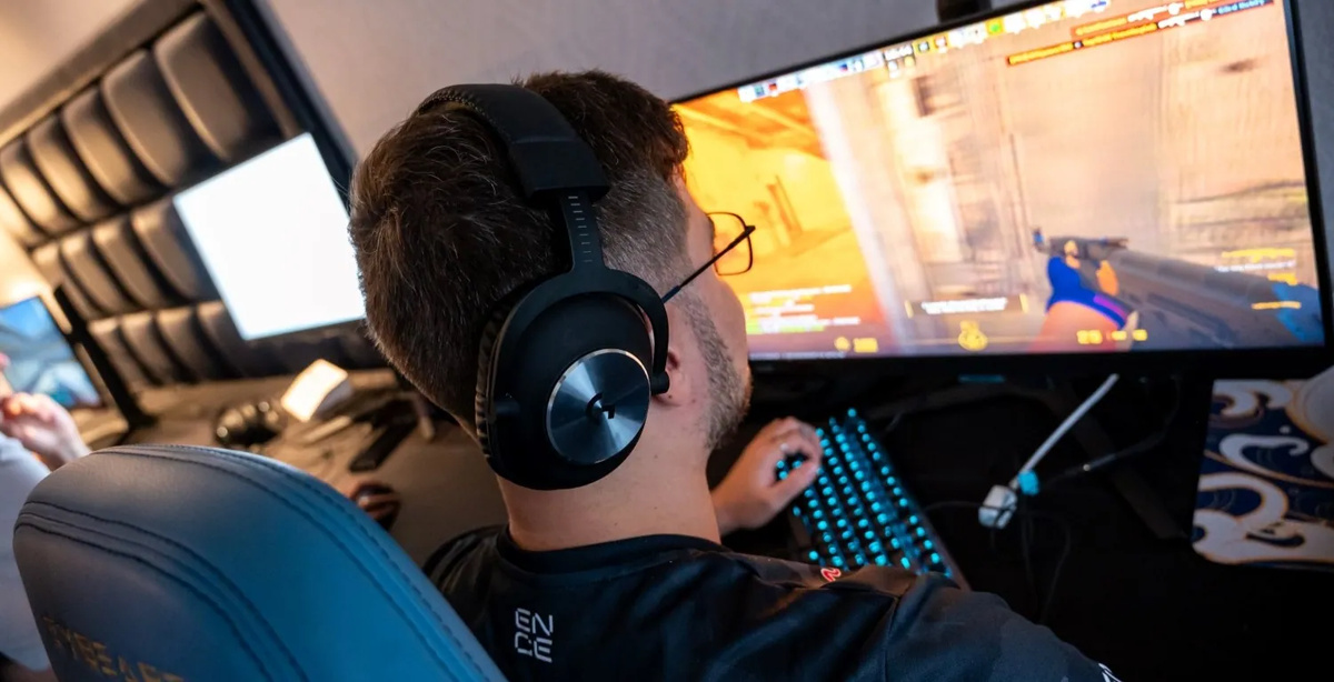 Kansikuva artikkelille: Auts! ENCE:stä tehtiin hakkelusta Skyesports Championshipin toisella kierroksella