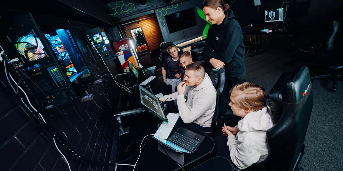 Kansikuva artikkelille: Varaa kesän hermeettisin pelireissu Pelaajatcomin pelitalolla kesän tarjoushinnoin