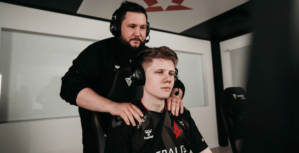 Kansikuva artikkelille: Astralis Kölnin välieriin maratonottelun jälkeen — Katso pelaajien välittömät kommentit ottelun jälkeen