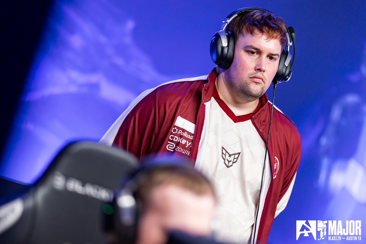 Kansikuva artikkelille: G2:een siirtyvä SunPayus viihtyy Sahan valmennuksessa - "Kunnes hän kyllästyy minuun"