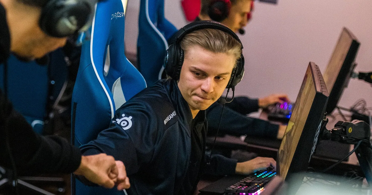 Kansikuva artikkelille: “Aleksib on niin söpö” – Katso OG:n CS-pelaajien huvittava tilanne