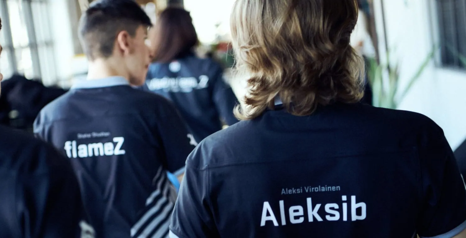 Kansikuva artikkelille: IEM Summer -välierät lauantaina — Mitkä ovat OG:n mahdollisuudet CS:GO-huipputurnauksessa?