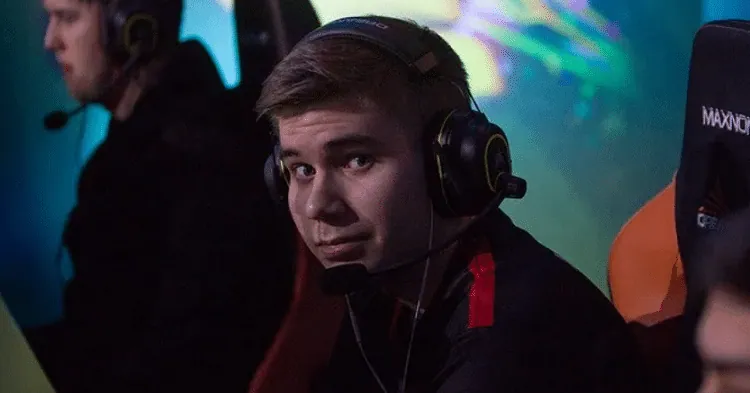 Kansikuva artikkelille: Suomalainen Rocket Leaguen -tähti pitkälle tauolle