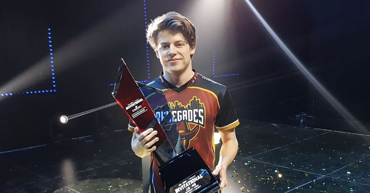 Kansikuva artikkelille: Huomattava CS:GO-siirto käsillä? – Australialaistähti Complexityyn