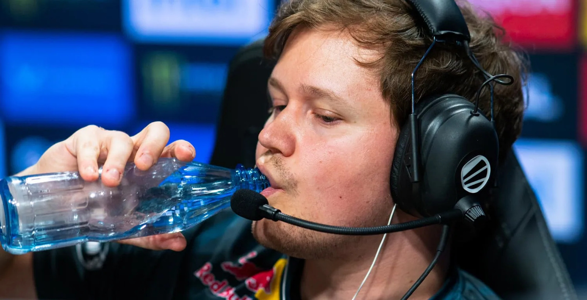 Kansikuva artikkelille: Counter-Strike 2 jakaa ammattipelaajien mielipiteitä – “Peli on paska tällä hetkellä”