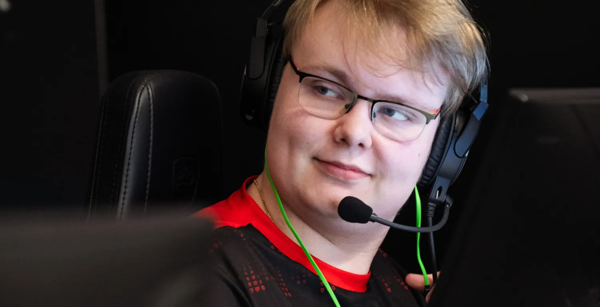 Kansikuva artikkelille: Jimpphat täysin pitelemättömässä iskussa! - MOUZ välieriin BLAST:n huipputurnauksessa