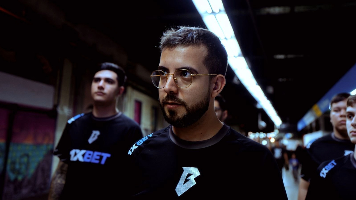 Kansikuva artikkelille: CS-joukkue ei pääsekään majoreille - Toimitusjohtaja pyytää yhteisön apua 