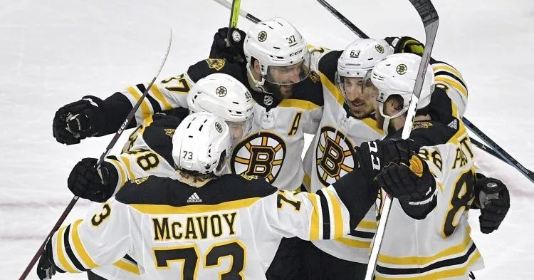 Kansikuva artikkelille: Bostonin ykkösvitja lähetti Carolinan kesälomille!