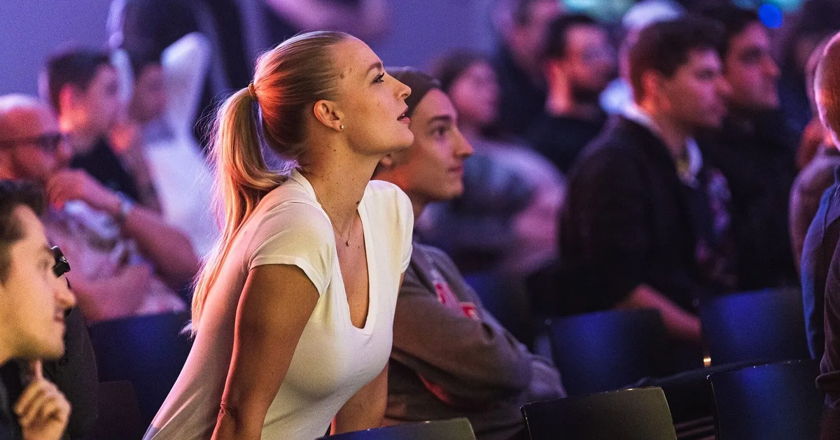 Kansikuva artikkelille: “Pelkkä pelaaminen ei ole harjoittelua” – Lue ENCEn urheilupsykologi Mia Stellbergin haastattelu