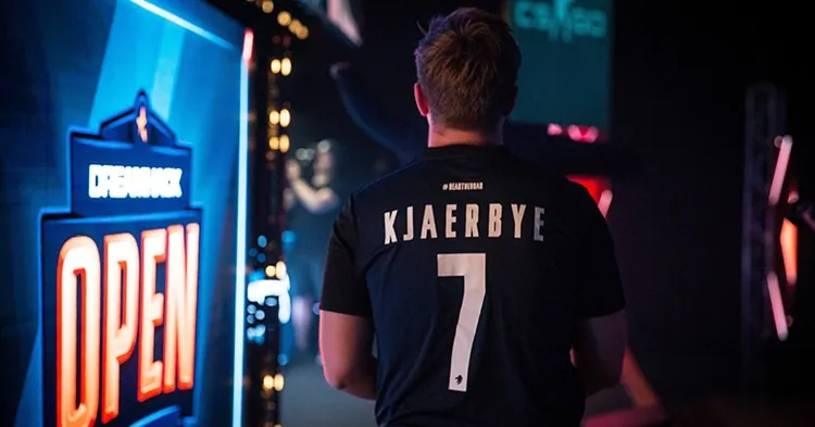 Kansikuva artikkelille: Kjaerbye ulos Northista – Miltä 22-vuotiaan tähänastinen ura näyttää?