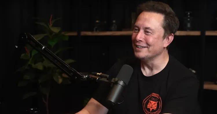 Kansikuva artikkelille: Elon Musk lupaa aivosirunsa käyttäjille kilpapelaajatason suorituksia