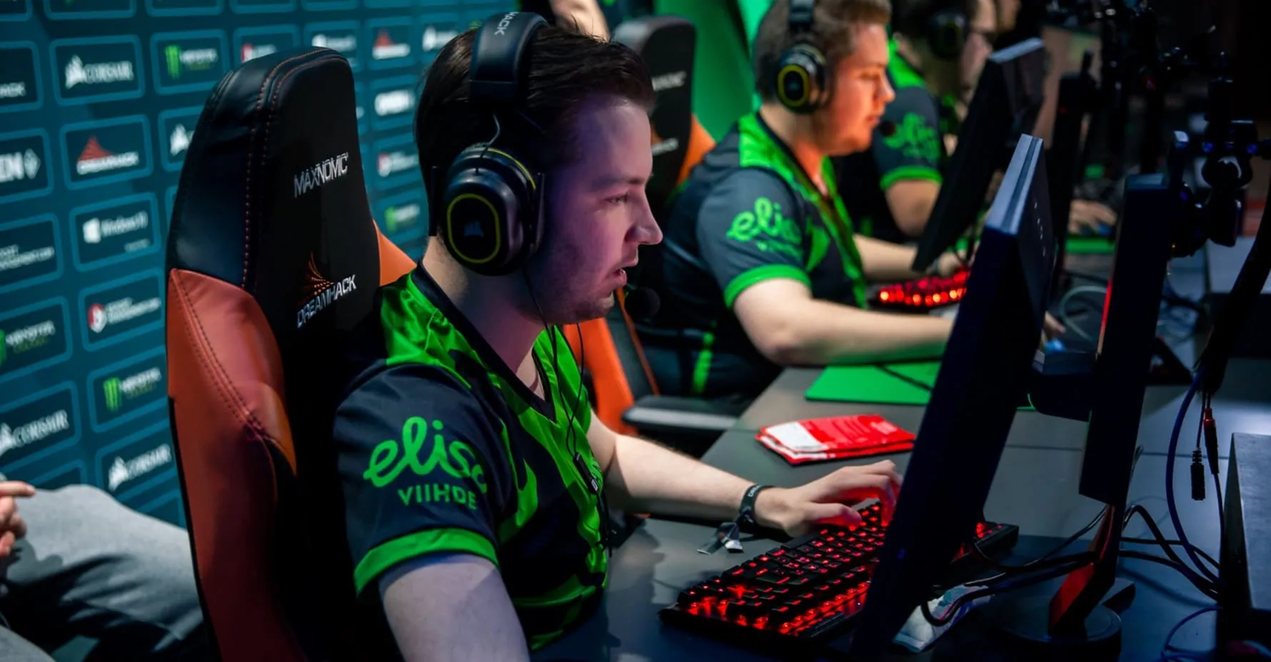 Kansikuva artikkelille: HAVU kaatoi Endpointin – Suomalaisille murskavoitto Dust 2:ssa