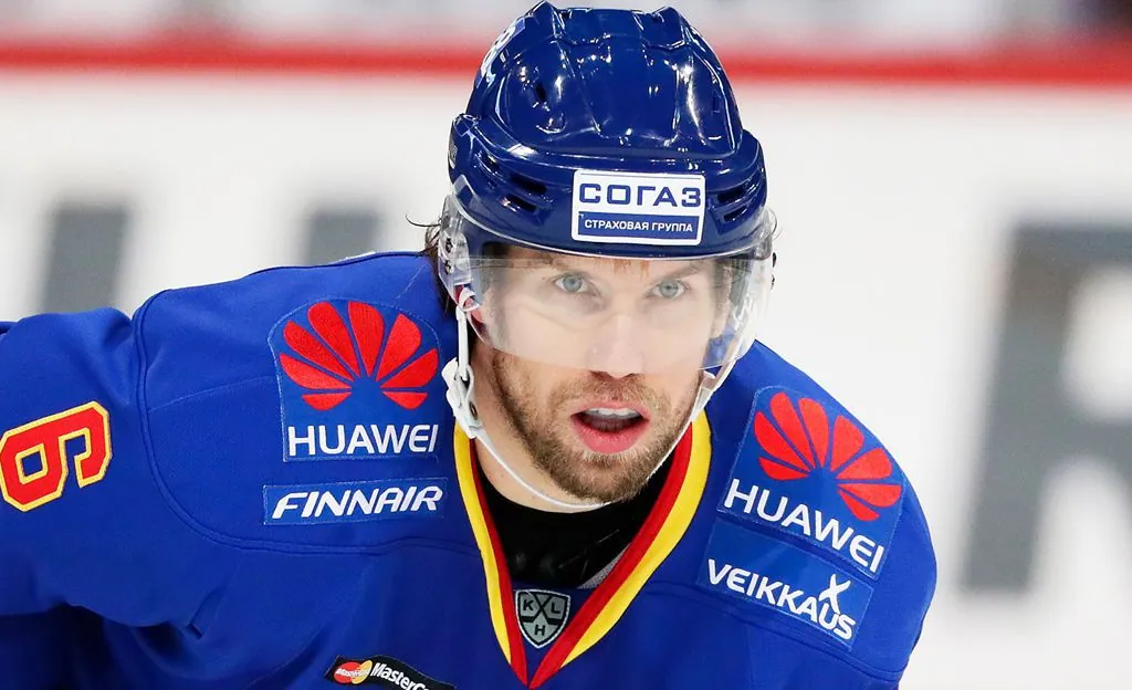 Kansikuva artikkelille: Topi Jaakolan ja TPS:n tiet eroavat